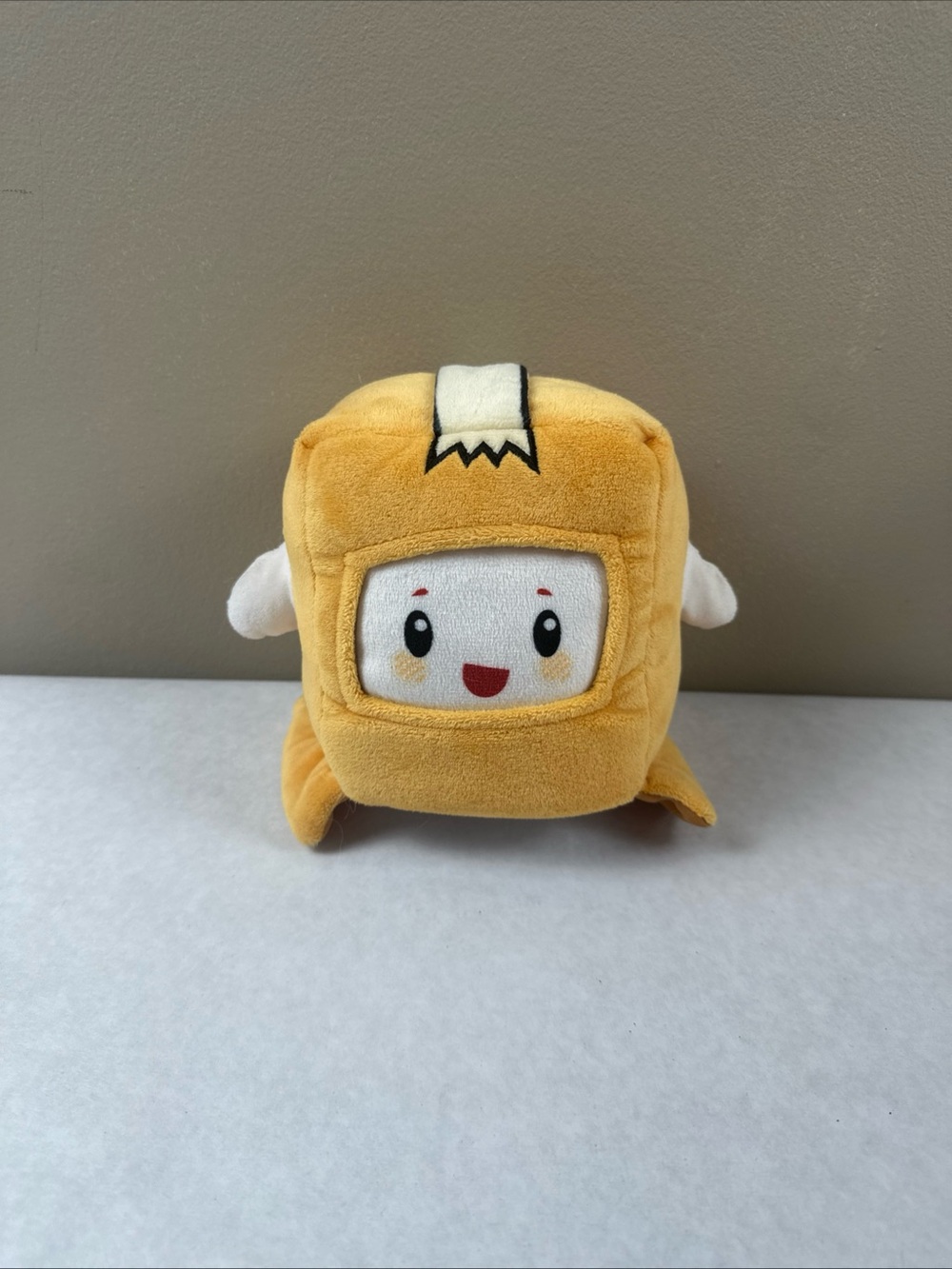 Lanky Box Boxy Plush- 6”
